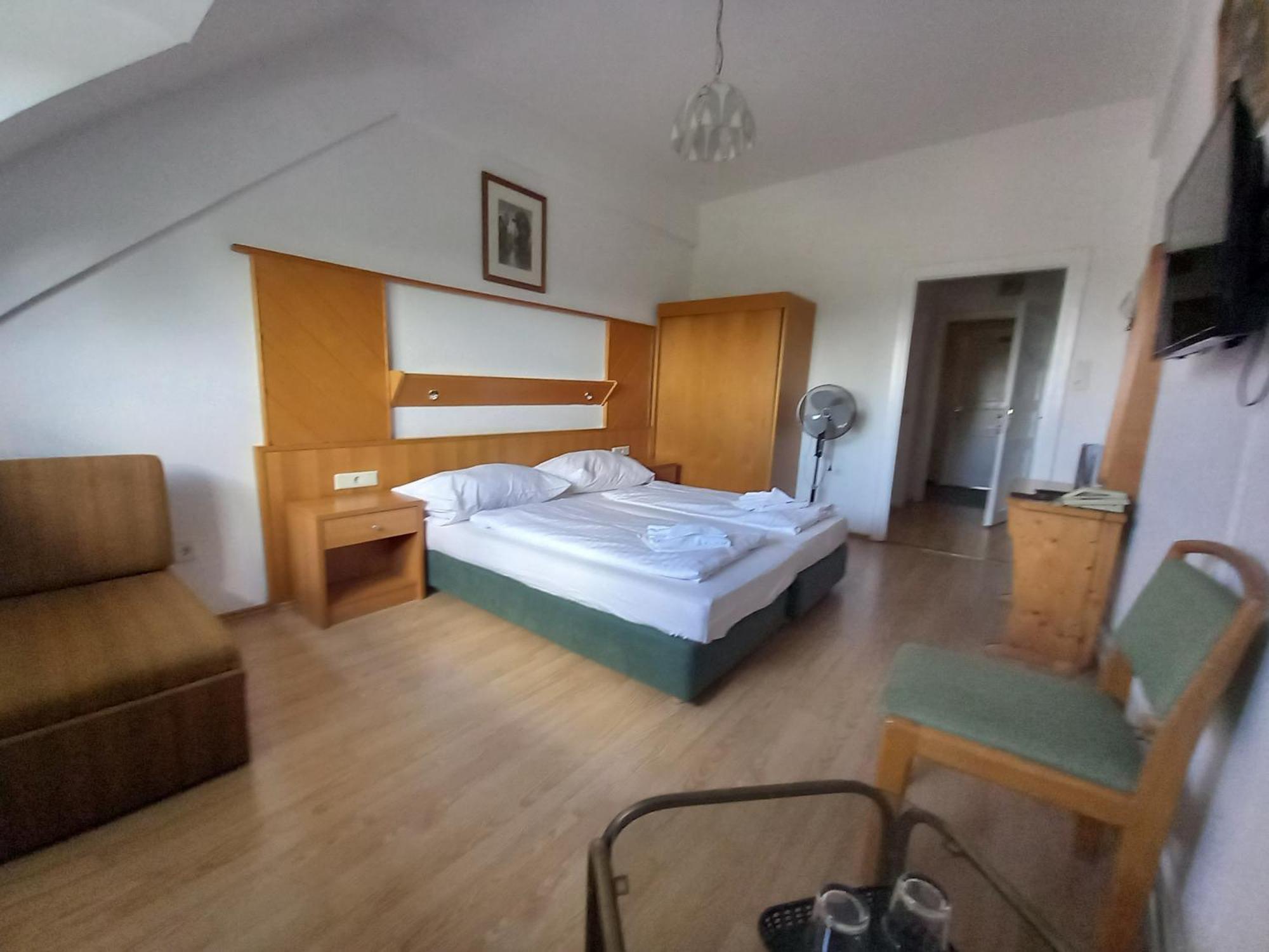 Hotel Familia Zamardi Ruang foto