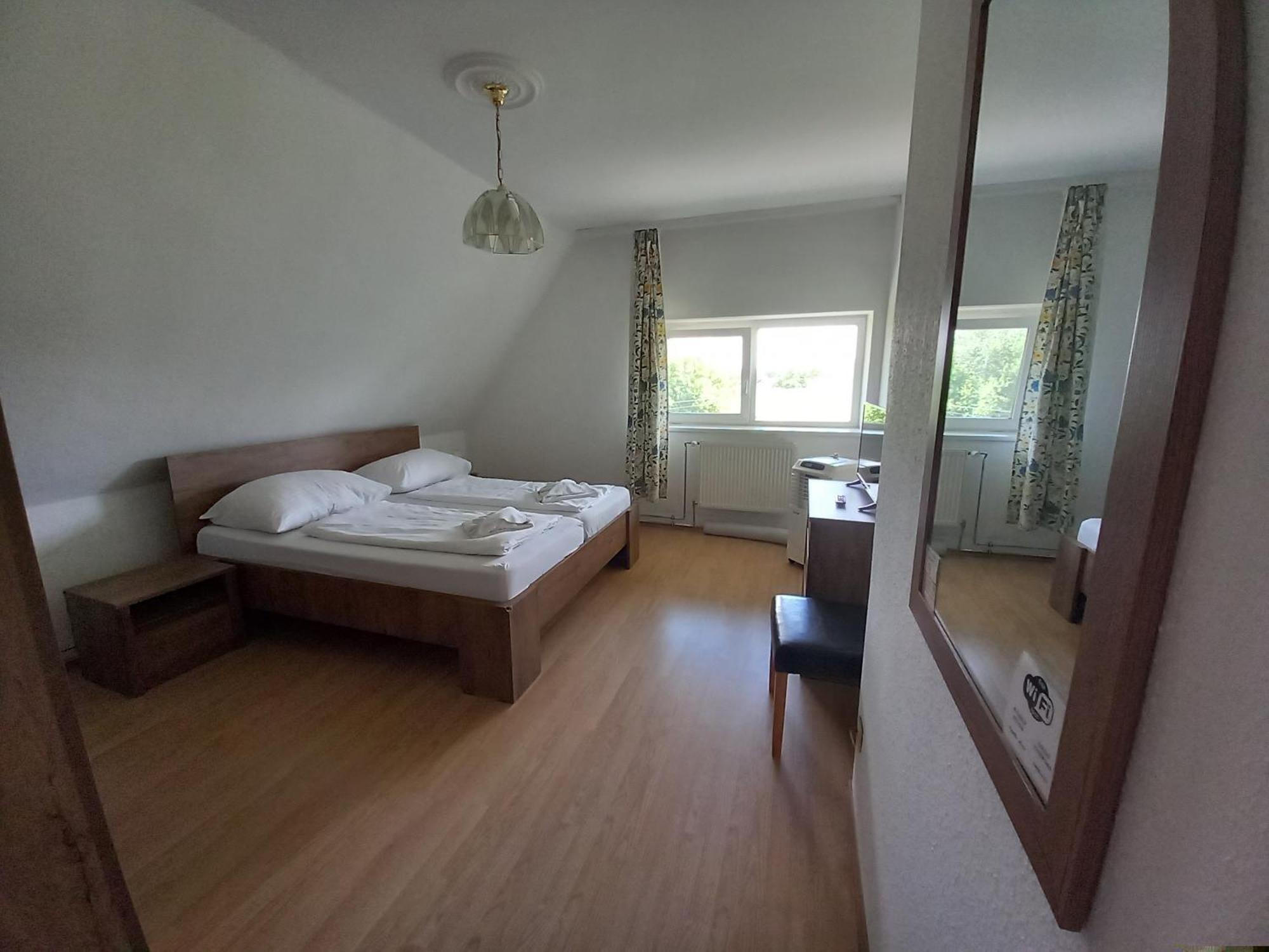 Hotel Familia Zamardi Ruang foto