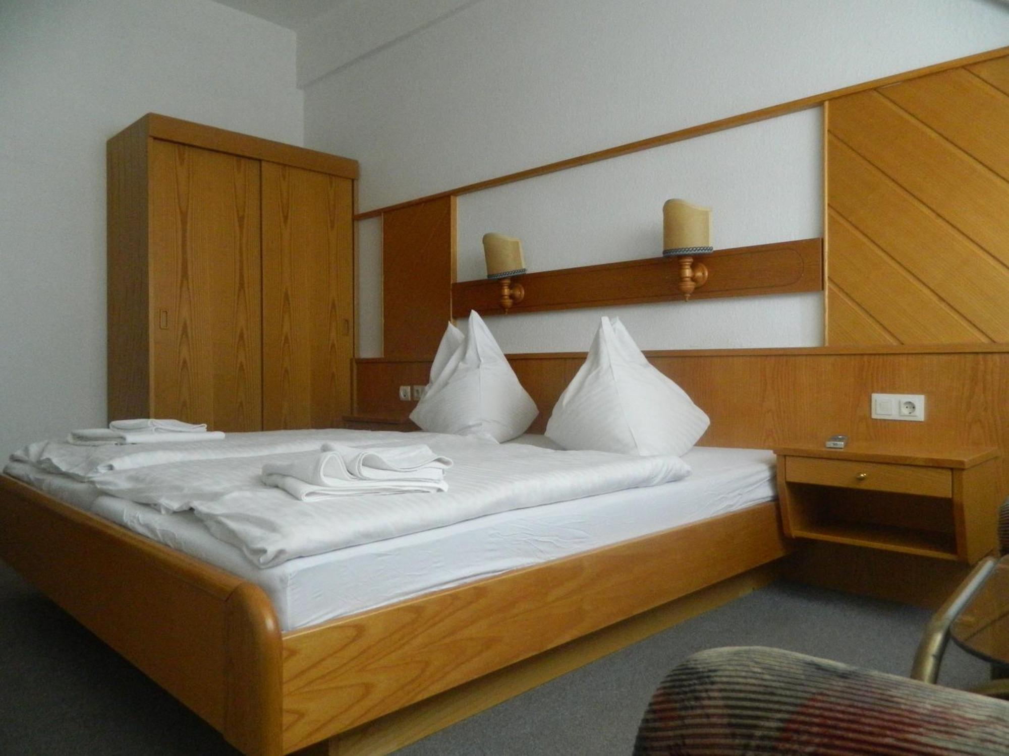 Hotel Familia Zamardi Ruang foto